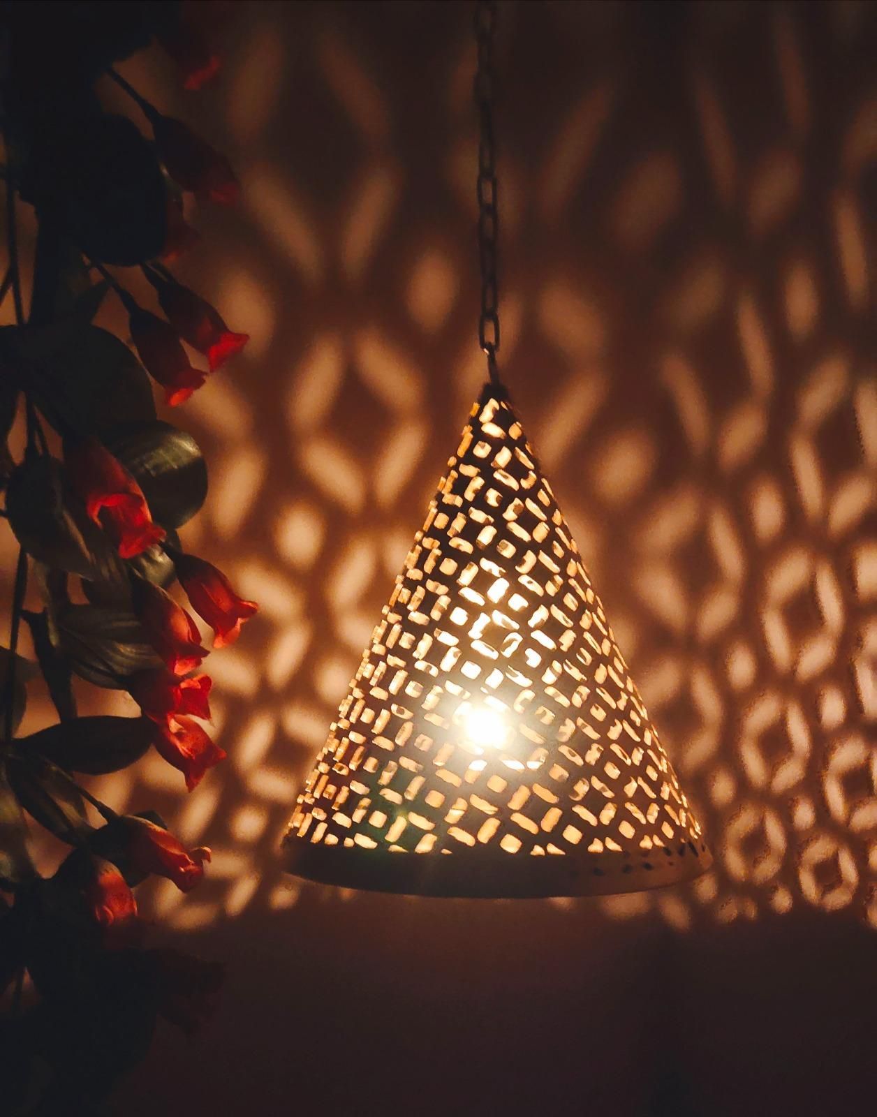 Hanging Cone Tea Light