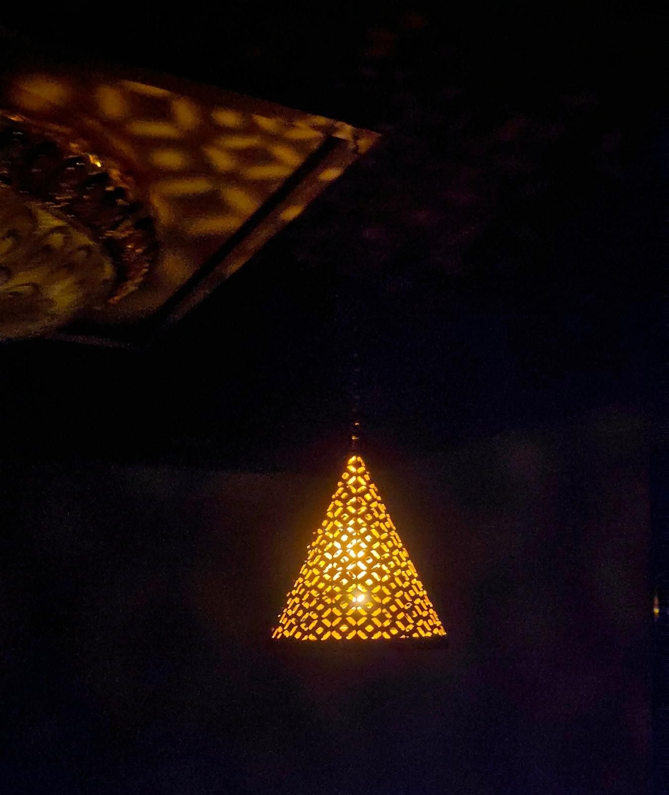 Hanging Cone Tea Light